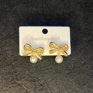 Home golden bow stainless steel stud earrings – medium size with dangling pearl drop